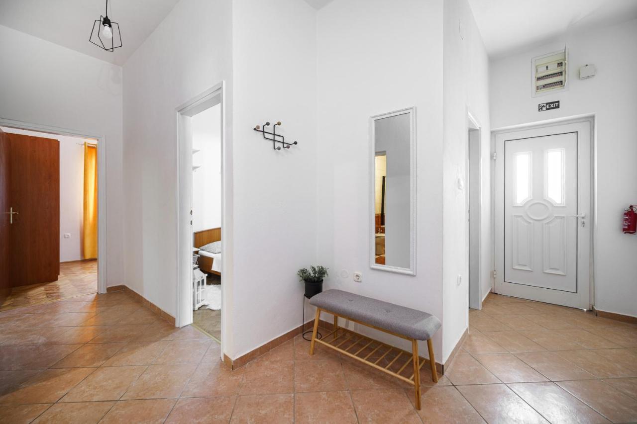 Apartman Rusula Vodice Luaran gambar