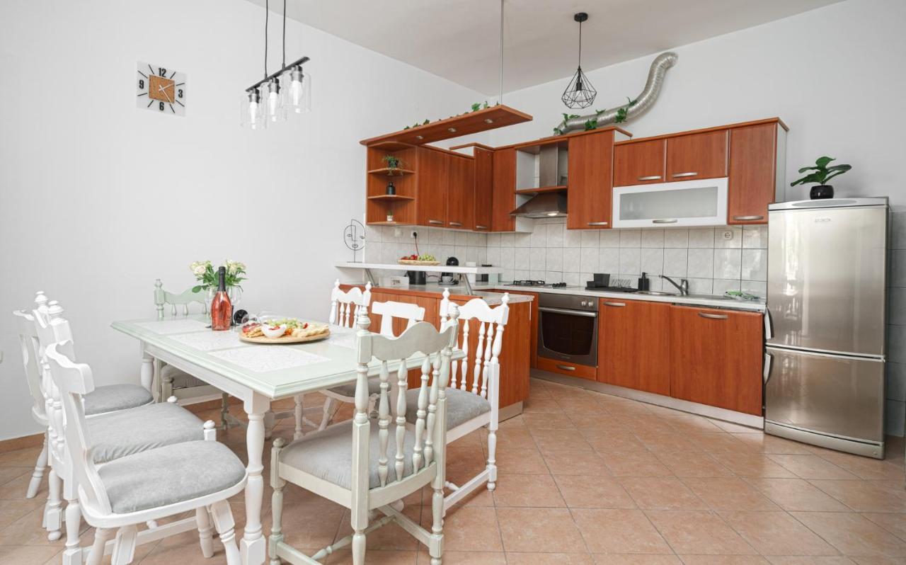 Apartman Rusula Vodice Luaran gambar