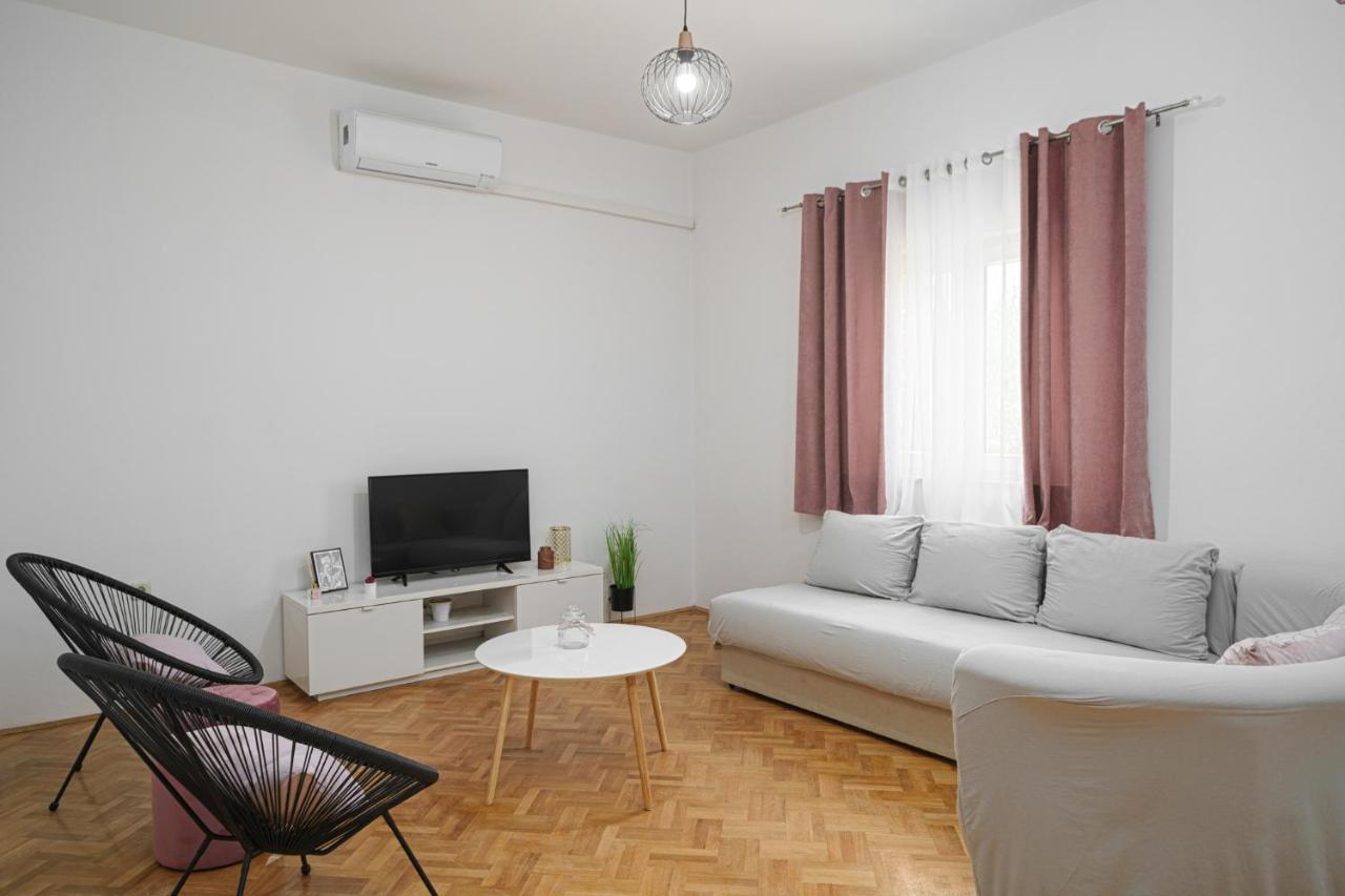 Apartman Rusula Vodice Luaran gambar